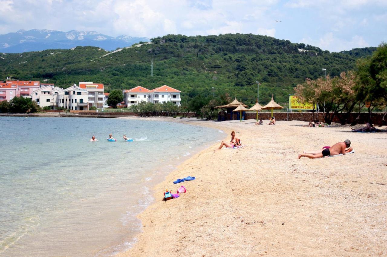 Apartments And Rooms By The Sea Stara Novalja, Pag - 6303 Exterior photo