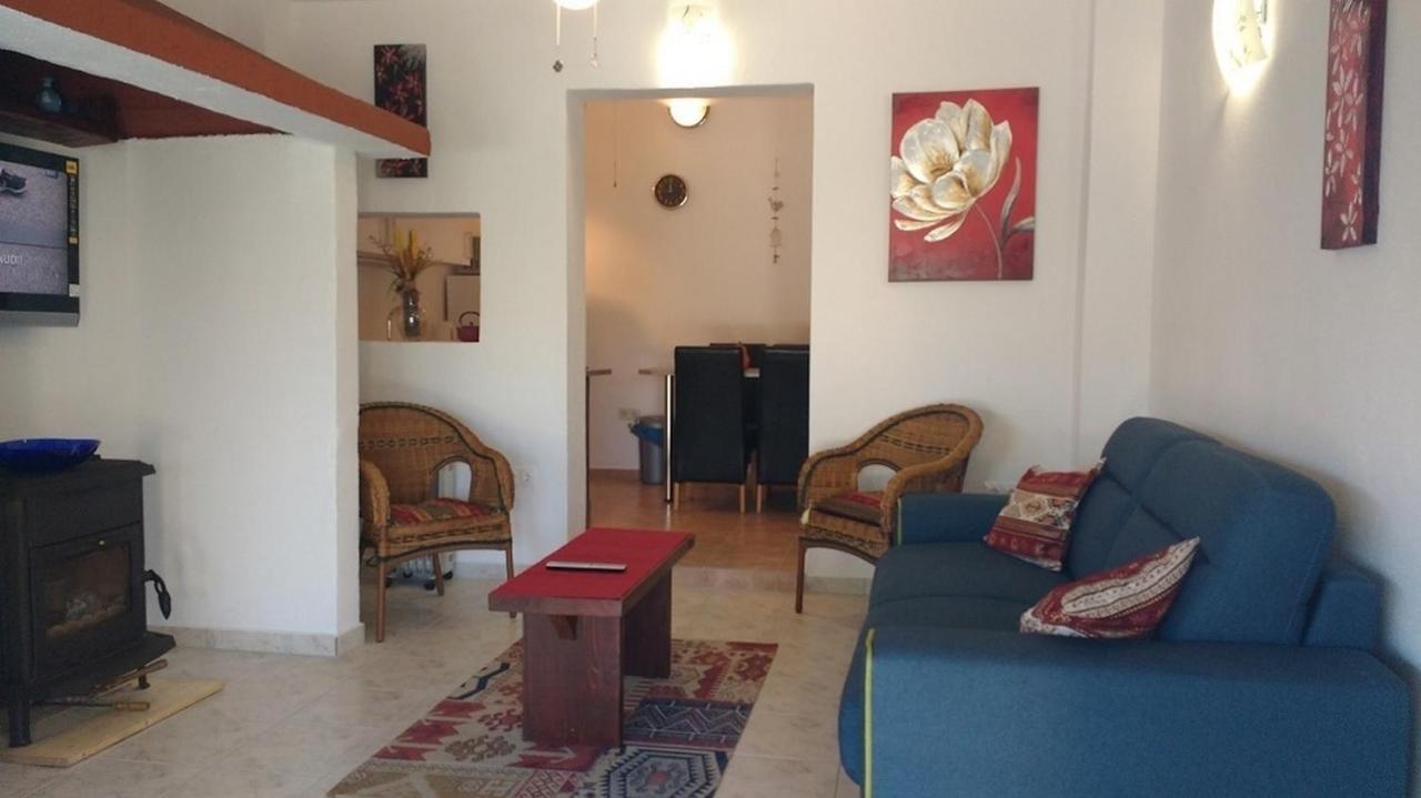Apartments And Rooms By The Sea Stara Novalja, Pag - 6303 Exterior photo