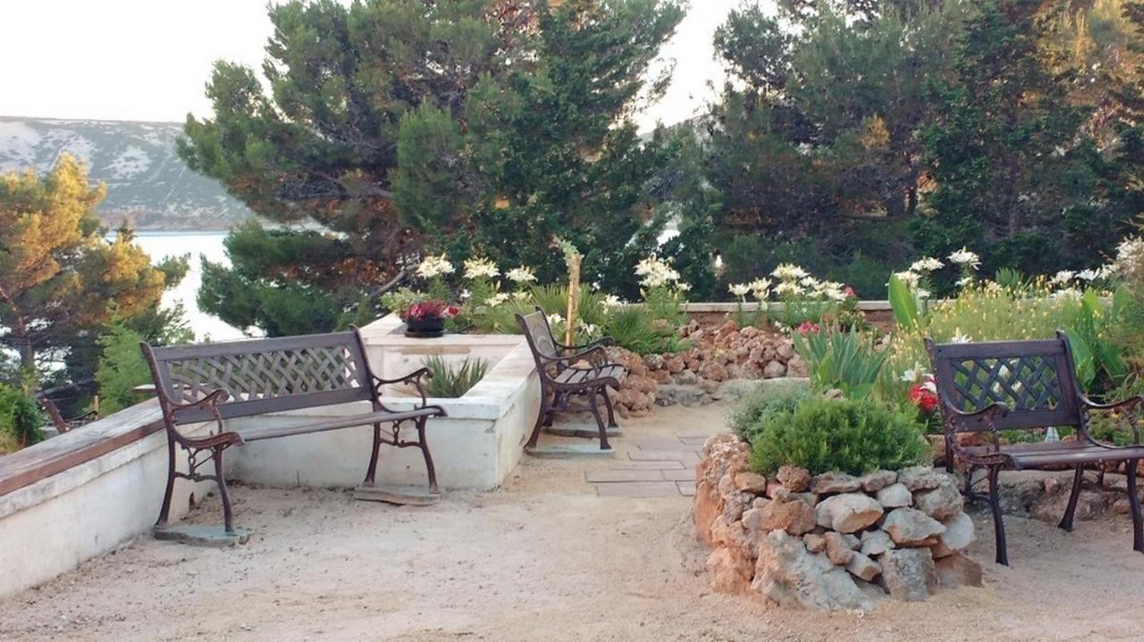 Apartments And Rooms By The Sea Stara Novalja, Pag - 6303 Exterior photo